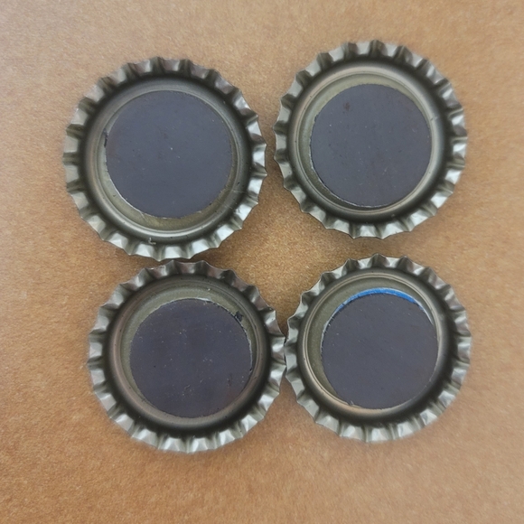 Game Room Bottle Top Magnets  Set of 4 Handmade - Picture 4 of 4